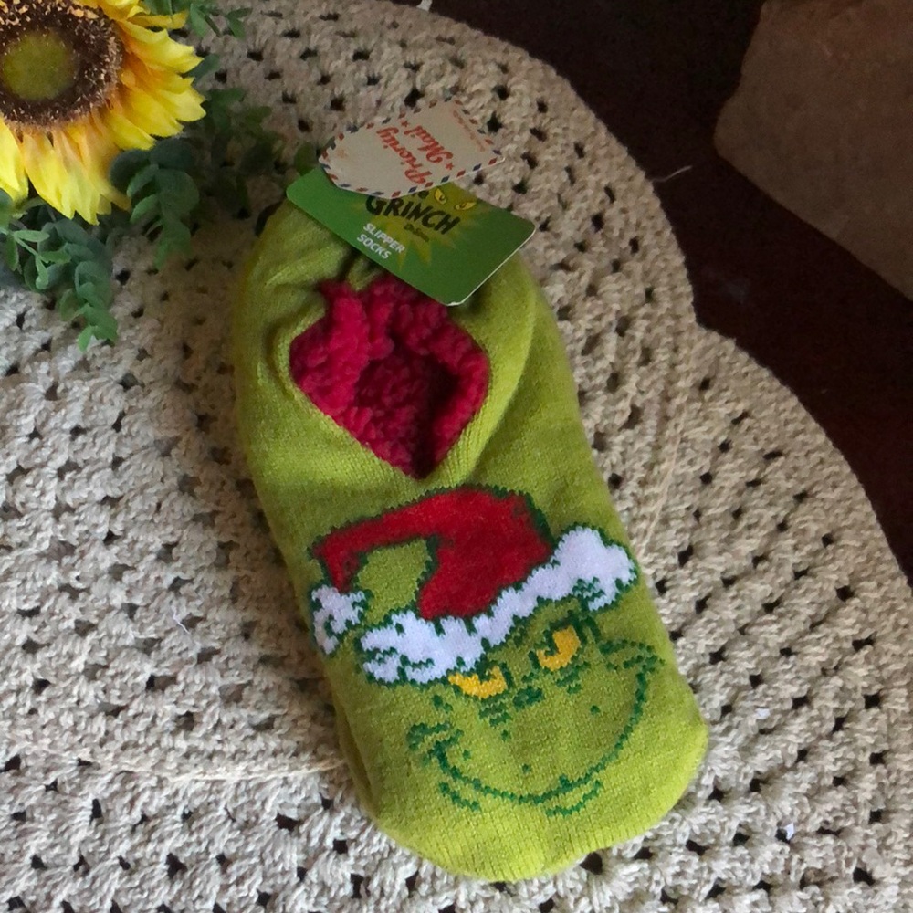 Grinch Slipper Socks in Lime Green - Holiday Character Socks